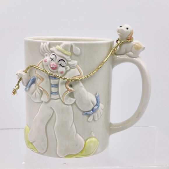 Vintage Enesco coffee mug cup raised clown with dog on leash 1980 - Picture 2 of 9